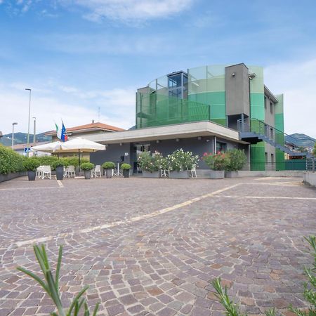 San Valentino Hotel Villa di Serio Bagian luar foto
