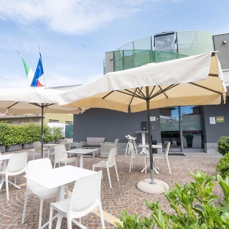 San Valentino Hotel Villa di Serio Bagian luar foto